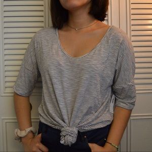 OLD NAVY Bnw striped tunic with scoop neck